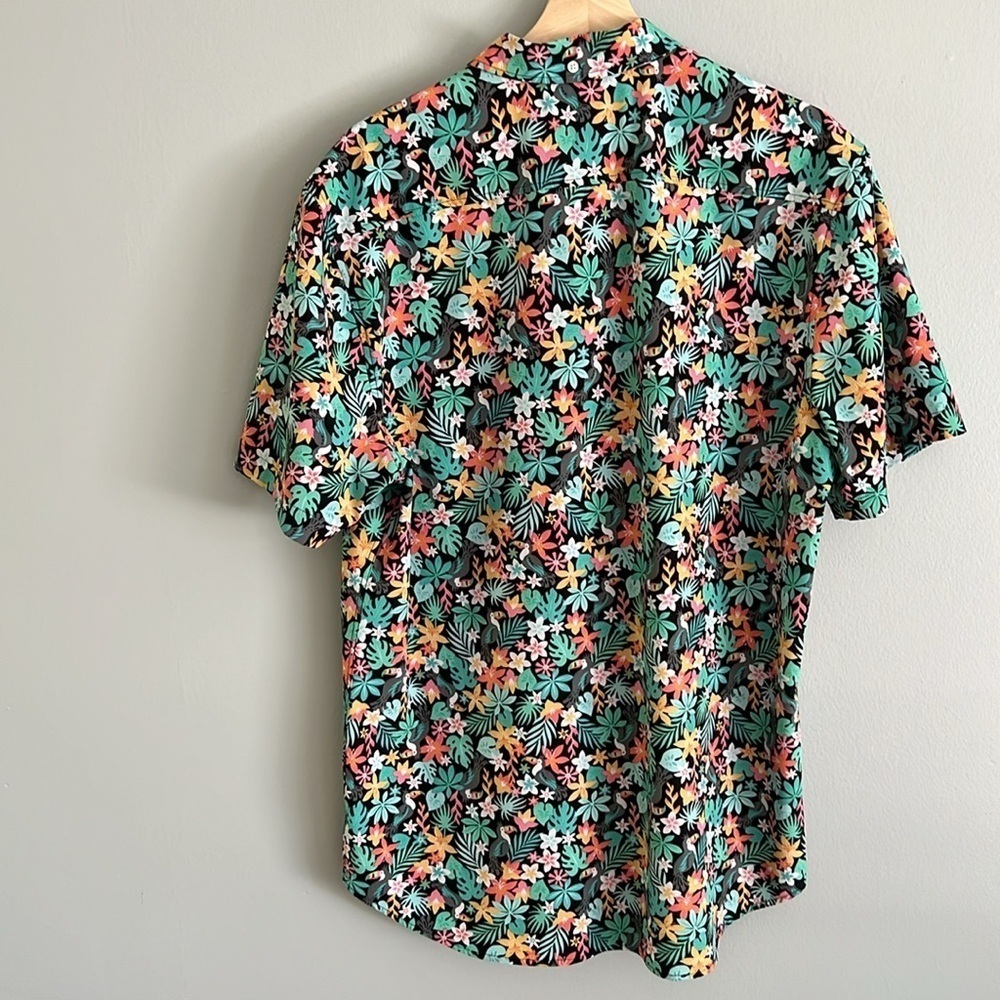 Chubbies The Bloomerang Button Down Tropical Prin… - image 6